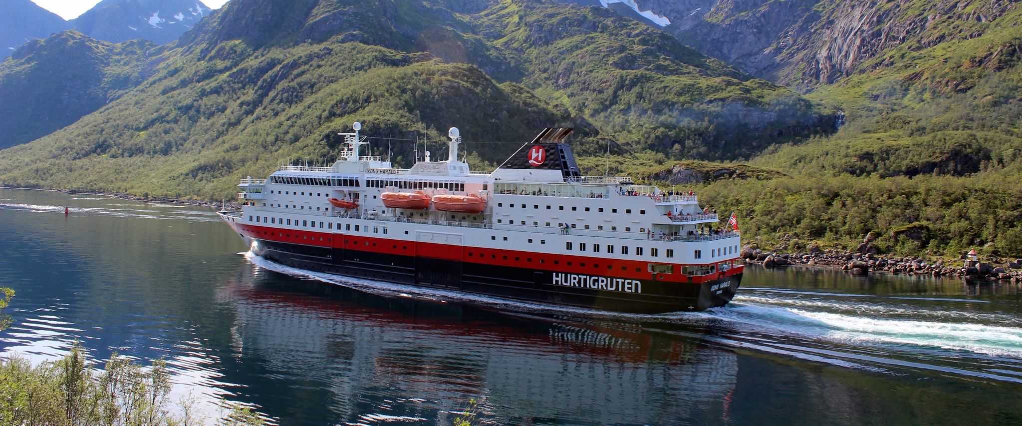 hurtigruten the world's most beautiful sea voyage