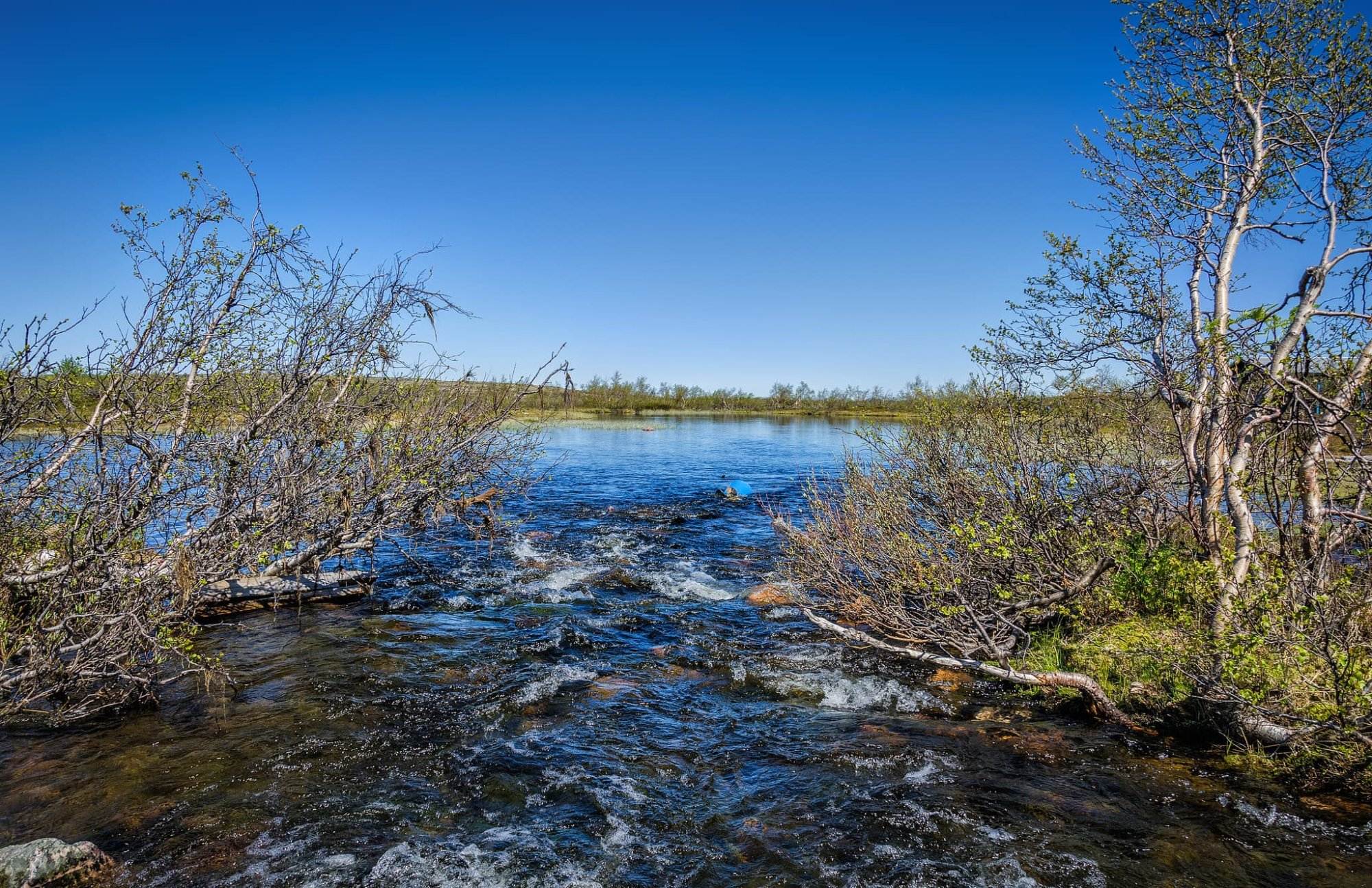 The nature park is located in Dalarna in central Sweden, on the border with Norway. In Norway, the park becomes the Norwegian Fulufjellet National Park.