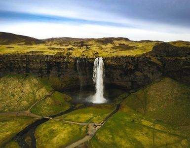 what is the best time to visit Iceland?